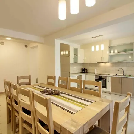 Mit Privatpool Fuer 10 Personen Ca 200 Qm In Banjole, Istrien Istrische Riviera Holiday home Banjole