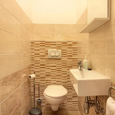 Mit Privatpool Fuer 10 Personen Ca 200 Qm In Banjole, Istrien Istrische Riviera 別荘 バニョレ